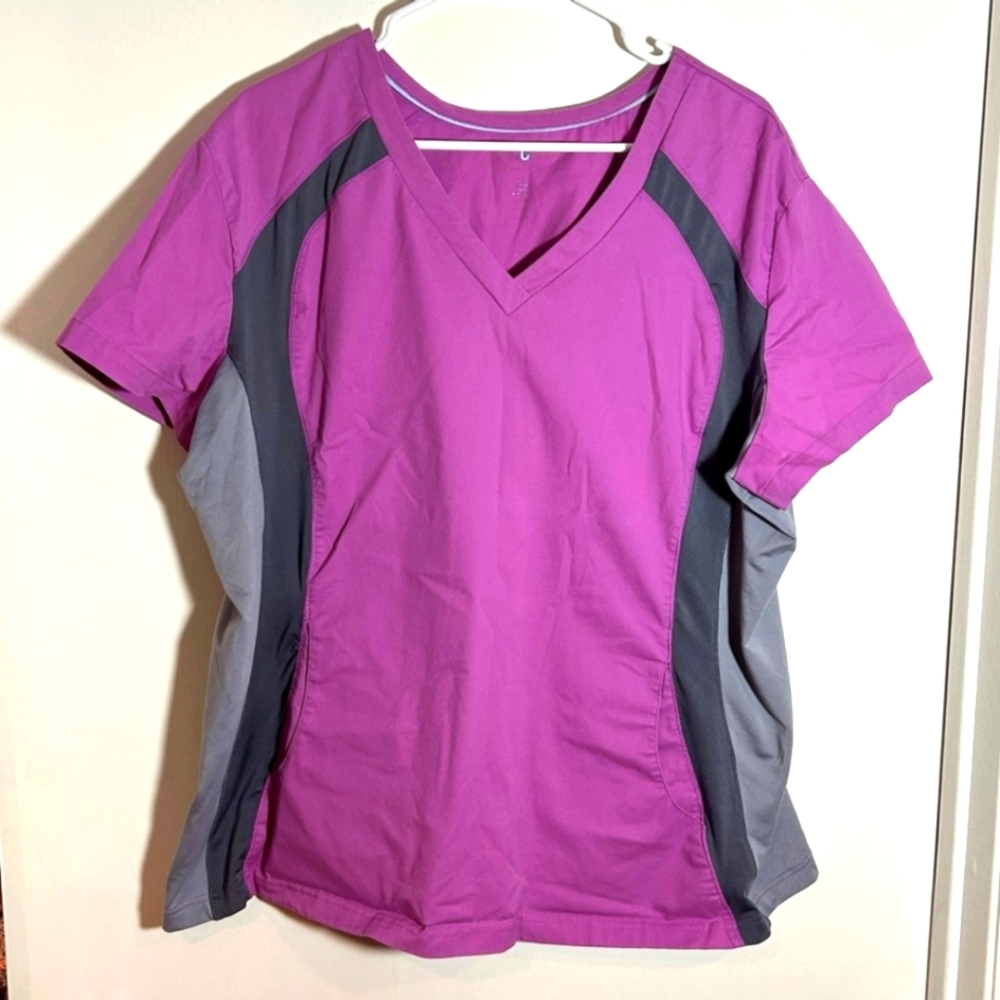 Allure scrub top XXL